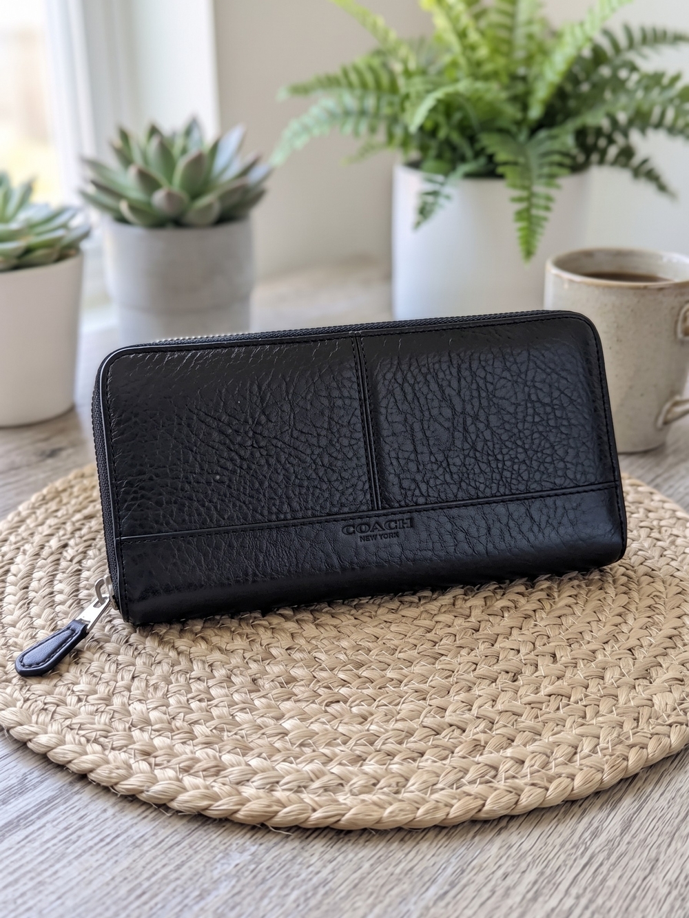 Coach Black Pebbled Leather Accordion Zip Wallet Quiet Luxury Corpcore F51764